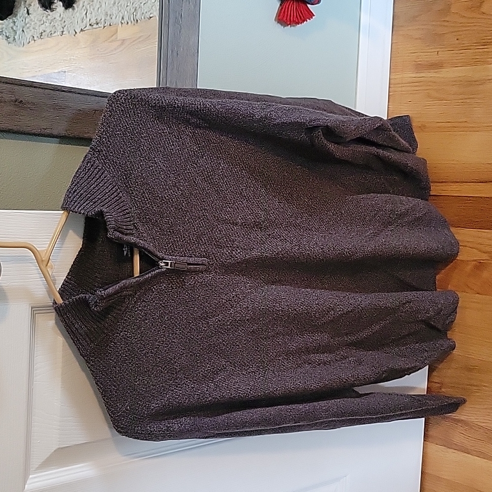 Dockers sweater
